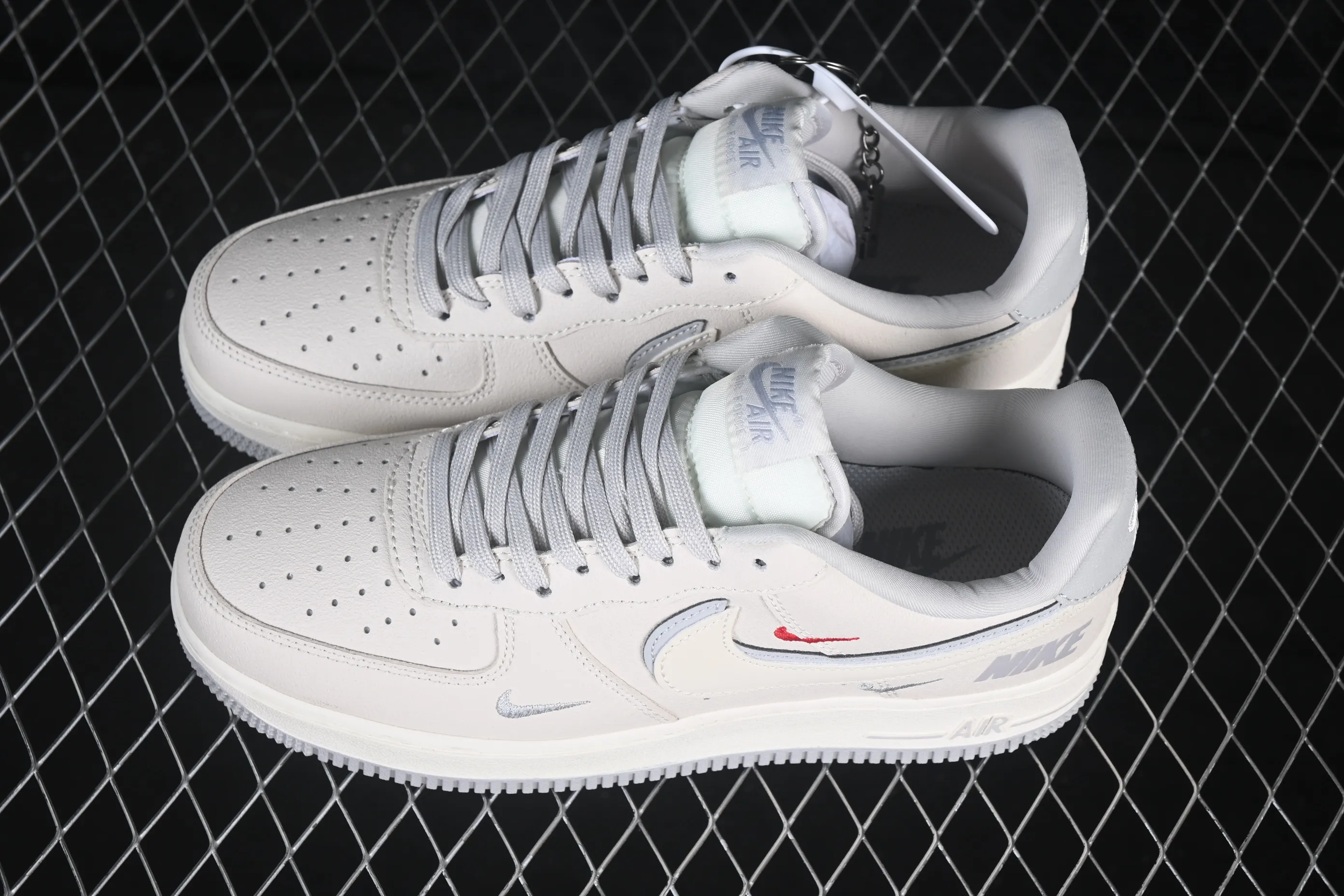 All categories Nk Air Force 1 Air Force series Nk Air Force 1 Low Air Force low-top Nike Air Force 1'07 Low joint model Air Force 1 low-top casual sneakers DF0188-153